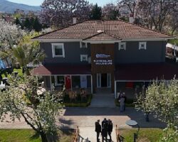 Gölcüklü “saygınlar”artık yalnız değil