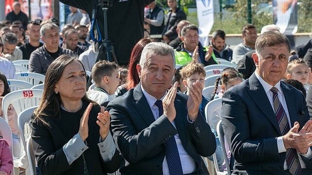 Güzelbahçe’de Eğitime Güçlü Destek