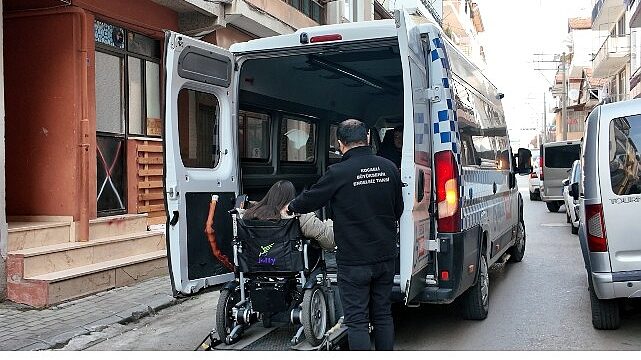 Hayallere giden yolda Engelsiz Taksi köprü oldu