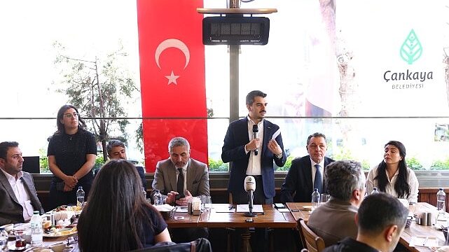 Hüseyin Can Güner Bahçelievler Esnafıyla Buluştu