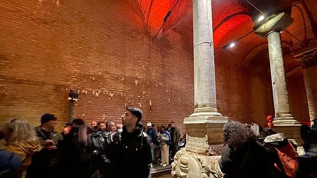 İBB’nin 1 TL Kararı Ardından Yerebatan’da İlk 5 Saatte 5 Bin Yerli Ziyaretçi