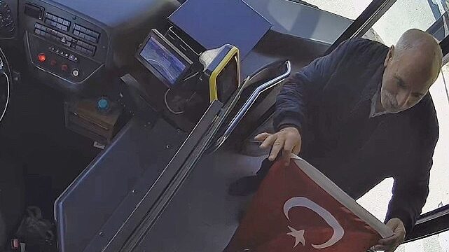 İETT Kaptanından Örnek Davranış