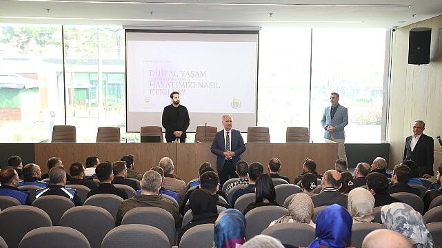 İnegöl Belediyesi’nden Personeline “Sağlıklı Dijital Yaşam Ve Ekran Kullanımı Yönetimi” Eğitimi