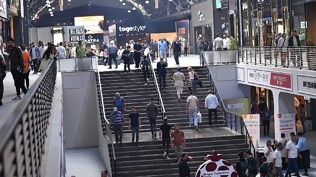 İnegöl’de Mobilya Şöleni Başlıyor