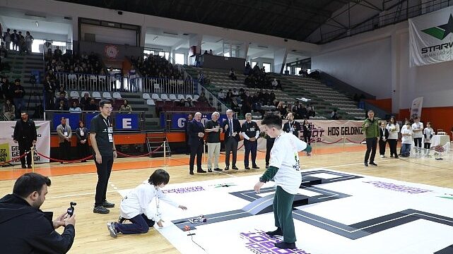 İnegöl’ün Mucitleri Robotlarını Yarıştırdı