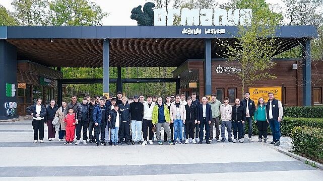 İskeçeli gençler, dostluk maçı öncesi oksijen depoladı