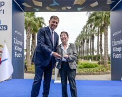 İzmir baharı kitapla karşılıyor