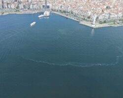 İzmir Körfezi’nde dokuzuncu kez dış kaynaklı kirlilik tespit edildi