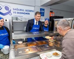 İzmir’de 25 liralık sofra