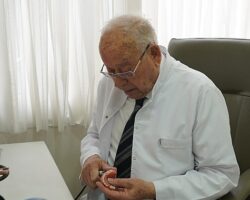 İznik’te Geçen 61 Yıllık Hekimliğin Hikâyesi