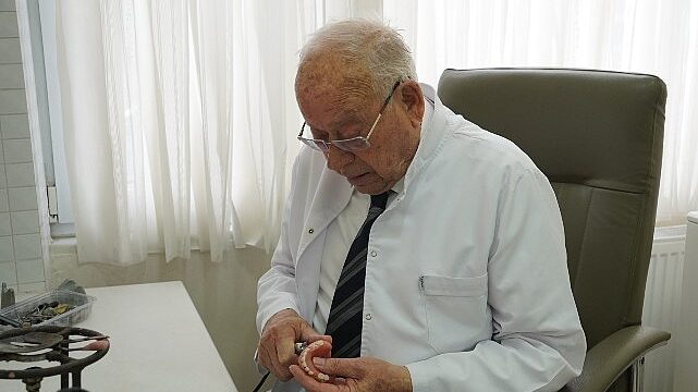 İznik’te Geçen 61 Yıllık Hekimliğin Hikâyesi