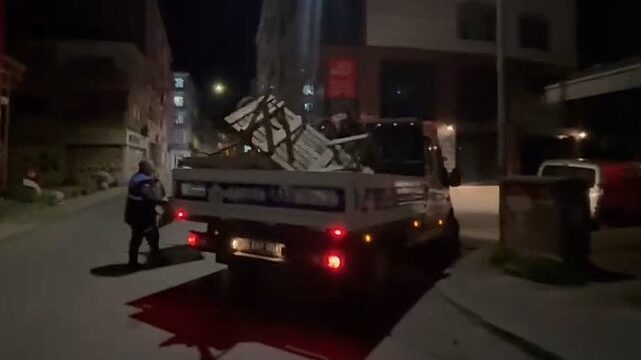 Kaldırım ve yol işgaline geçit yok!