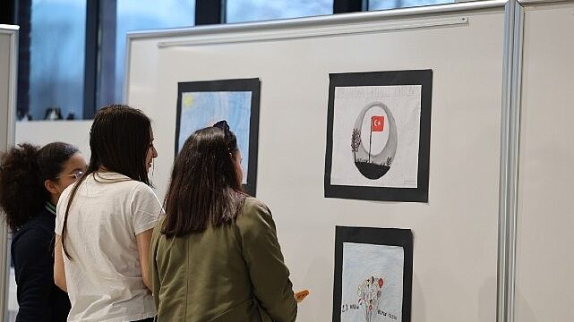 Kartepeli Minik Ellerin Eserleri Sanat Evi’nde Görücüye Çıktı