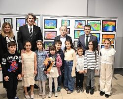 Kartepeli Minik Ressamlardan Görkemli Sergi