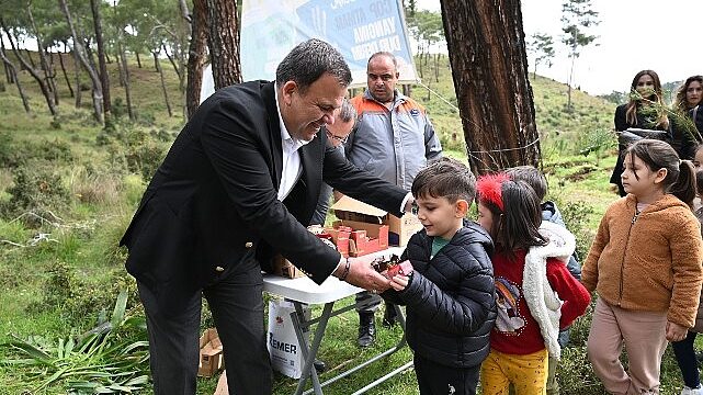 Kemer’de fidan dikim etkinliği
