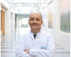 Kepçe kulakta yenidoğan döneminde ameliyatsız tedavi mümkün