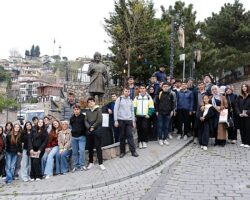 Kitapların izinde Kocaeli’yi adım adım keşfettiler