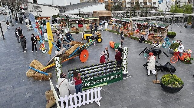 Konya Büyükşehir’in Tarım Haftasına Özel Hazırladığı Stantlar İlgi Görüyor