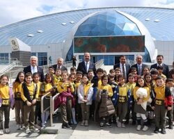 Konya Protokolü Bilim Merkezi’nde Öğrencilerle Buluştu