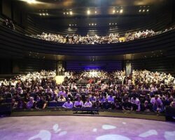 Konya Şehir Tiyatrosu “Kafesten Bir Kuş Uçtu” Adlı Tiyatro Oyununu İlk Kez Sahneledi