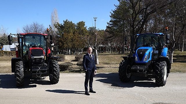 Konya Tarım Fuarı’nda TürkTraktör Standını Ziyaret Edenlere New Holland T580B Kazanma Fırsatı
