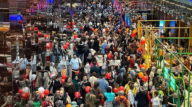 Konya’da “2. Çocuk Kitap Günleri” Coşkusu Sürüyor