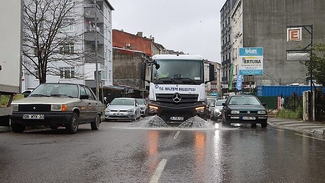 Maltepe Başıbüyük Mahallesi’nde bahar temizliği