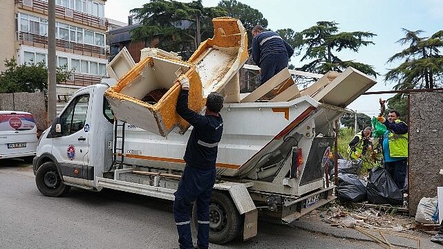 Maltepe Belediyesi bahar temizliğinde hız kesmiyor