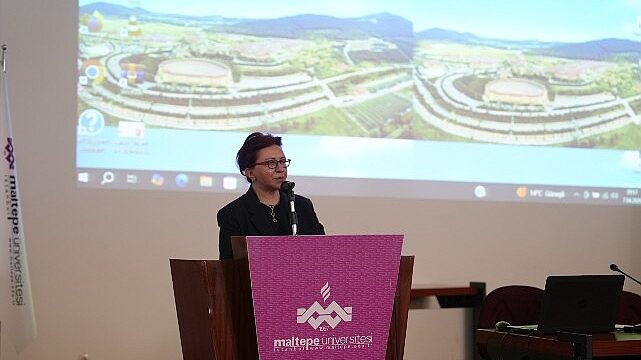 Maltepe’de kadınlara moda eğitimi