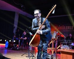Manisa’da İsmail Altunsaray ile Türkü Dolu Gece