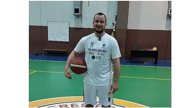 Menderes Belediyesi Basketbol Takımından Dikkat Çeken Hareket