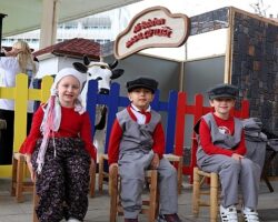 Milli İrade Meydanı çocuklarla dolup taştı