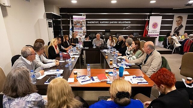 Narlıdere, 3. Yaş Üniversiteleri Çalıştayına Ev Sahipliği Yaptı