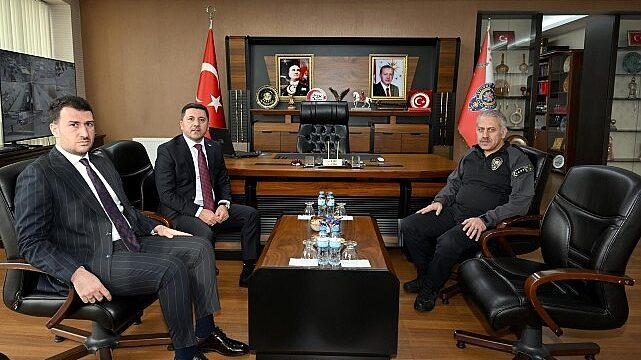 Nevşehir Belediye Başkanı Rasim Arı’dan İl Emniyet Müdürlüğü’ne Ziyaret