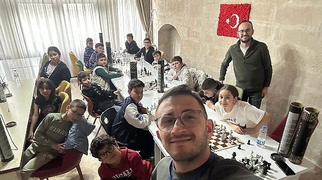 Nevşehirli Gençlerin Akademik Yolculuğuna Işık Tutuyoruz