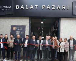 Nilüfer’in 8’inci giyim pazarı Balat’ta açıldı