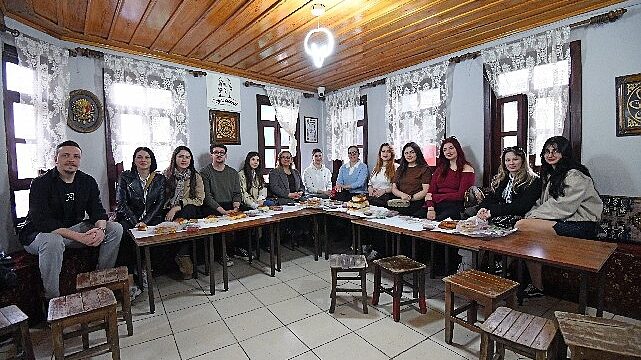 Osmangazi Belediyesi Öğrencileri Bursa’nın Lezzetleriyle Buluşturdu