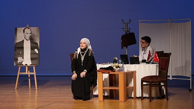 Osmangazi Belediyesi Rumeli Sıcaklığını Sahneye Taşıdı