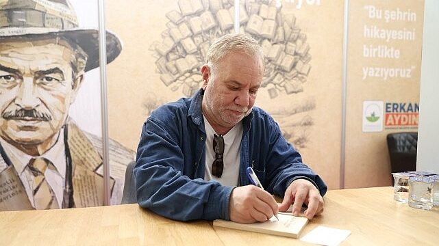 Osmangazi Belediyesi Sevilen Yazarları Okurlarıyla Buluşturuyor