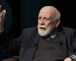 Peyam-ı Garb’ta Nisan Ayında “Melez Bilinç” Hakkında Konuşuldu!