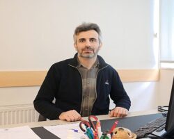 Plaza dili ve emoji kültürü Türkçeyi aşındırıyor!