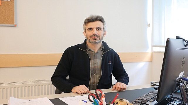 Plaza dili ve emoji kültürü Türkçeyi aşındırıyor!