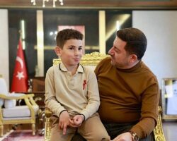 Rasim Başkan, Minik Hayranını Belediyede Ağırladı