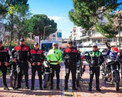 Seferihisar’da Türk Polis Teşkilatı’nın 181’inci kuruluş yıl dönümü ve Polis Haftası, düzenlenen törenlerle kutlandı