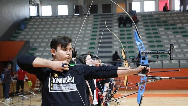 Spor Festivalinde Öğrenciler Okçuluk Maharetlerini Yarıştırdı