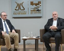 “Türk Tarih“Türk Tarihinden İzler”de Nisan Ayı Konuğu Prof. Dr. İsmail Türkoğlu Oldu!inden İzler”de Nisan Ayı Konuğu Prof. Dr. İsmail Türkoğlu Oldu!