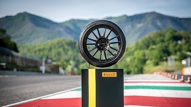 Tyre Reviews’a Göre Dünyanın En Hızlı Lastiği: Pirelli P Zero Trofeo RS