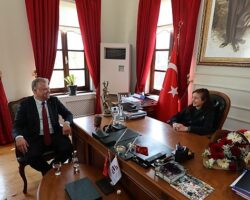 Urla Belediye Başkanlığı Koltuğuna Türkiye’nin Seçilmiş İlk Çocuk Meclisi Başkanı Oturdu