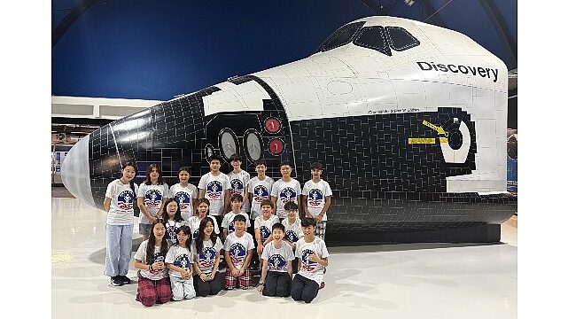 Uzay Kampı İçin Hanoi’den İzmir’e 8 Bin Kilometre Yol Kat Ettiler