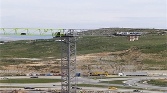 “Uzundere’de çalışmalar hızla sürüyor”